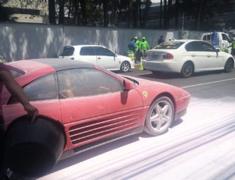 Ferrari se incendia en la zona 10
