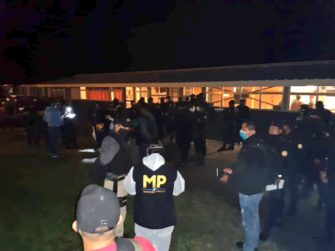 Agentes de la PNC son capturados por estos delitos