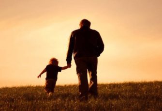 Cinco canciones para dedicar a papá en esta fecha