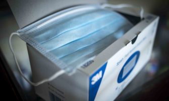 Se reporta una leve baja en casos nuevos de coronavirus este domingo