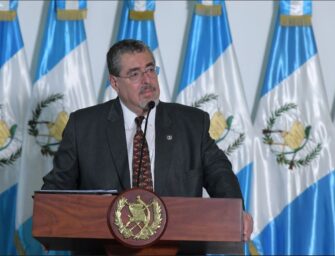 Presidente Bernardo Arévalo anuncia reducción del 25 % de su salario a partir del 1 de junio