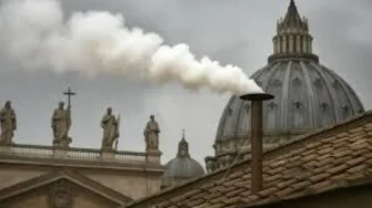 Esperan anuncio del nuevo Papa