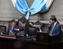 Congreso inicia sesión y aprueba conocer estado de sitio