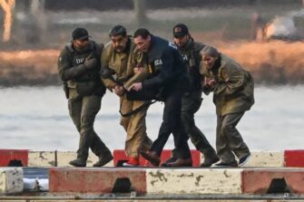 CNN: Nicolás Maduro y Cilia Flores se lesionaron al intentar escapar