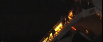 Maduro llega esposado a Nueva York bajo fuerte custodia federal