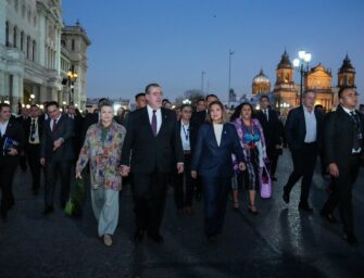 Bernardo Arévalo presenta ocho promesas para el 2026