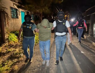 Desarticulan guarida de pandilleros en zona 18: incautan lanzagranadas