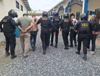 Cinco capturados y dos policías heridos tras enfrentamiento armado en Morales, Izabal