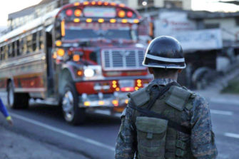 Advertencia directa a los delincuentes y criminales