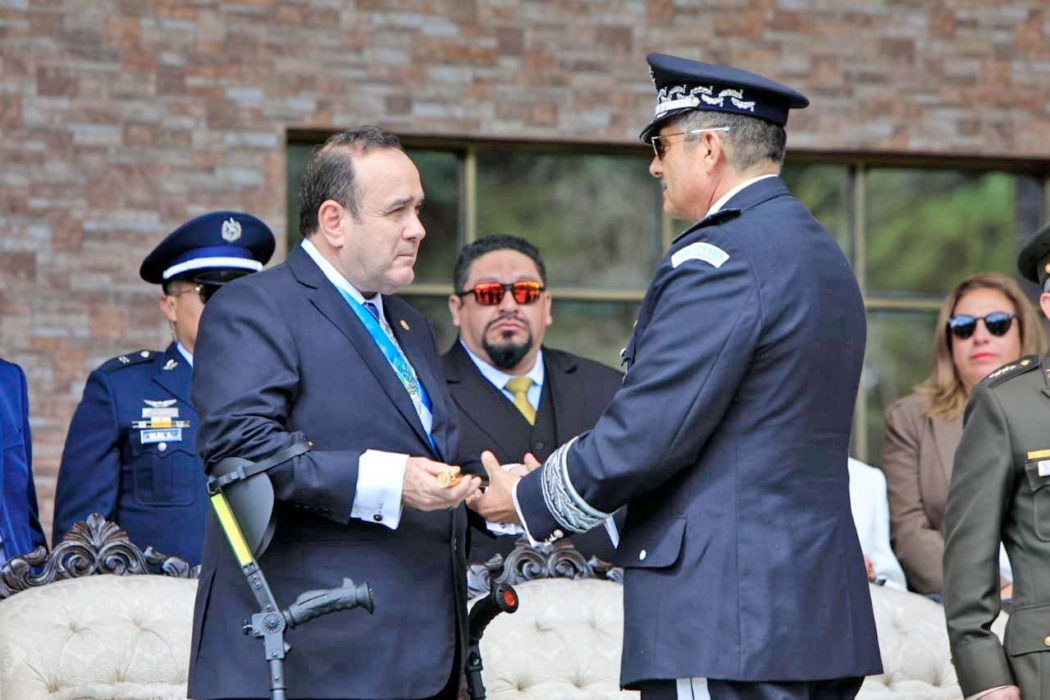 Todo lo que hizo Giammattei en su primer día de gobierno