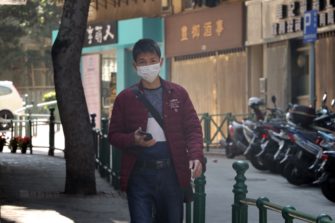 Muertes por coronavirus en China llegan a 811