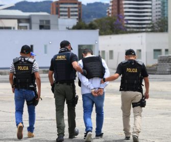 CAPTURAN A MEXICANO POR LA MUERTE DE SUS HIJOS