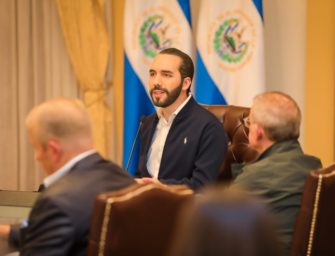 El Salvador dará US$300 a la mayoría de hogares por crisis de coronavirus
