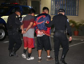 Capturan a más de 900 personas por incumplir toque de queda en Guatemala