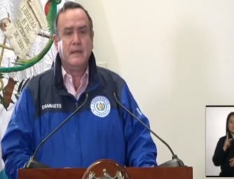Giammattei hace llamado a la unidad para enfrentar el coronavirus y critica a diputados que buscan «protagonismo barato»