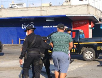 Van más de 2 mil capturados por violar toque de queda en Guatemala