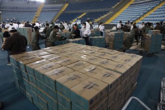 Gobierno ha elaborado 200 mil cajas del #KitSaldremosAdelante