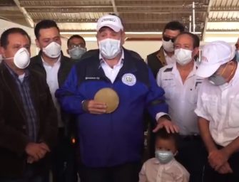 Niño conmueve a Giammattei por su deseo de ayudar contra el coronavirus