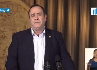 Giammattei confirma 28 casos nuevos de COVID-19 y el primer recuperado de cuidados intensivos