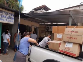 En marcha segunda entrega de alimentos para escolares