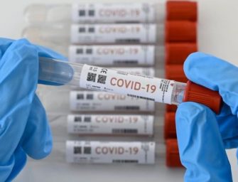 Pacientes con COVID-19 asintomáticos serán dados de alta, incluso, sin tener prueba negativa