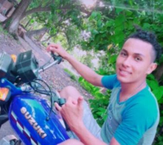 Él es el intrépido «Chomín» viral en redes sociales