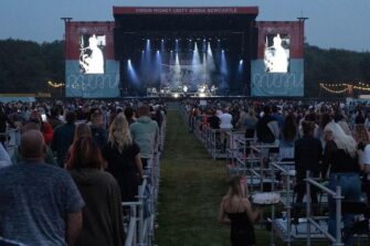 Gobierno ya permite fiestas y conciertos en estos niveles de Alerta