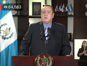 Giammattei da luz verde a servicios religiosos en toda Guatemala