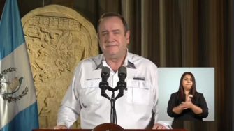 Expresidente Alejandro Giammattei hospitalizado por problemas de salud