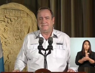 Expresidente Alejandro Giammattei hospitalizado por problemas de salud