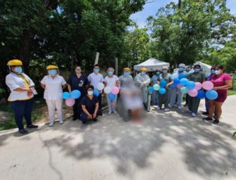 COVID-19 | Mujer fue dada de alta tras permanecer 39 días en intensivo