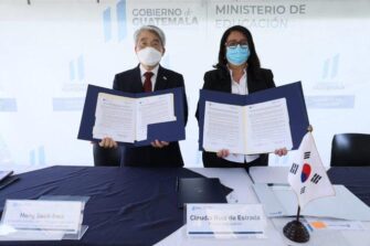 Escuelas públicas implementarán curso de introducción al idioma coreano