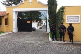 Allanamiento millonario en Antigua Guatemala