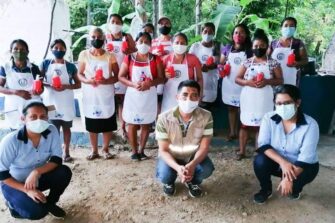 Capacitan a 69 mujeres de Chiquimula para ser emprendedoras