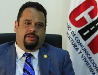 Exministro de Comunicaciones es prófugo de la justicia luego de orden de captura