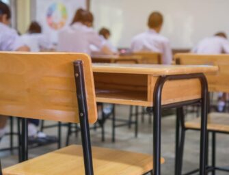 Mineduc define protocolos para ciclo escolar 2021