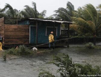 Eta se convierte en tormenta tropical y causa estragos en tierras nicaragüenses