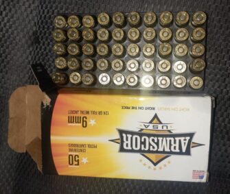 Mujer utilizaba un peluche para trasladar 50 municiones