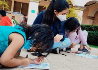 Dan apoyo psicosocial a niños afectados por Eta