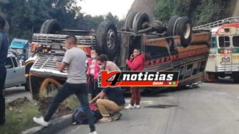 ACCIDENTE | Bus vuelca en ruta Interamericana