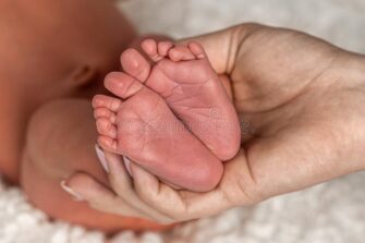 Rescatan a bebé de tres horas de nacido y que fue abandonado