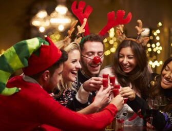 Salud lanza video donde advierte como sería tu Navidad si no respetas en convivios