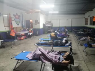 CONRED brinda ayuda a personas en condiciones de calle por condiciones climáticas