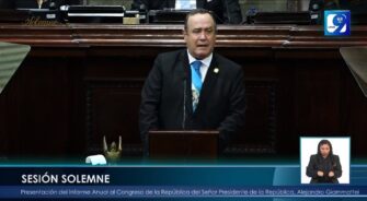 Giammattei no presenta datos durante su informe y llama a unidad nacional