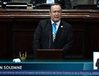 Giammattei no presenta datos durante su informe y llama a unidad nacional