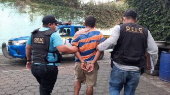 Hombre creía recibir dinero producto de una extorsión, pero se encontró con las autoridades