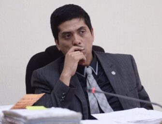 Congreso juramenta a juez señalado de corrupción