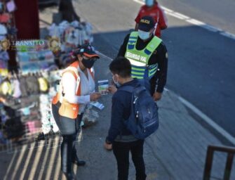 Peatones son instruidos para que utilicen zonas seguras en la ciudad