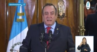 «Las perspectivas económicas para el país son excelentes», dice Giammattei