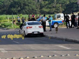Hecho armado deja un fallecido, un herido y dos vehículos abandonados